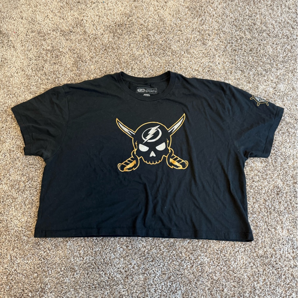 Tampa Bay Lightning Gasparilla Cropped Tee